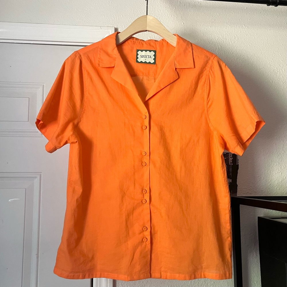 SIXXTA orange short sleeve button up shirt